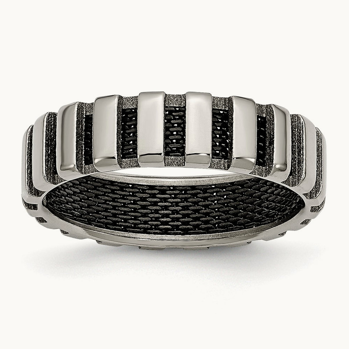 Polished w/Black IP-plated Wire Band, 6mm, Titanium