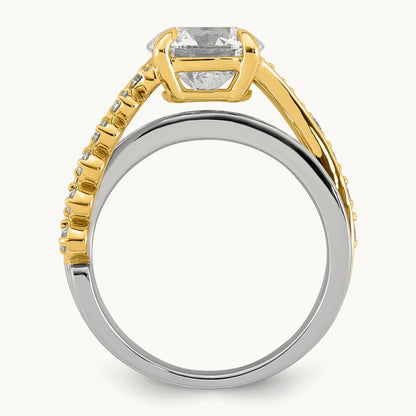 14ktt Certified Round Center Lab Grown Diamond VS+ F+ Ring