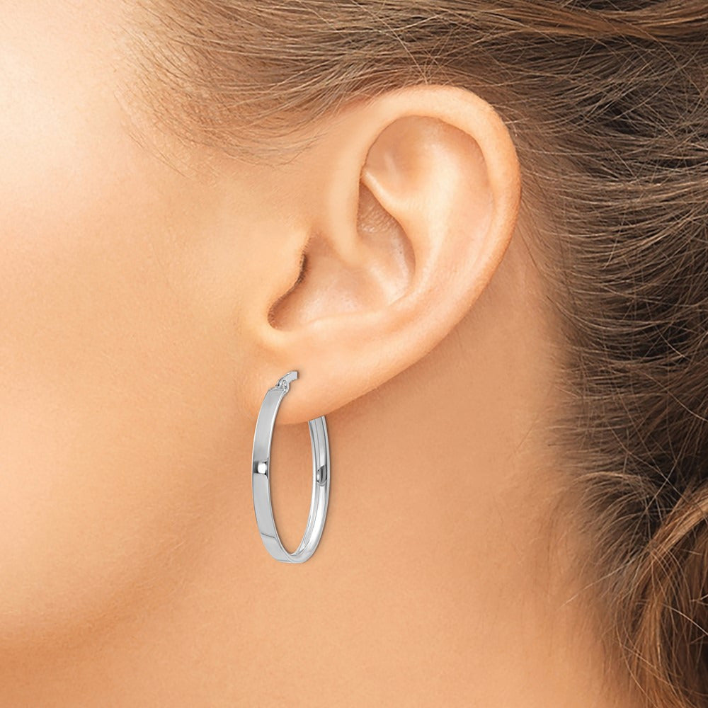 Oval Hoop Earrings — 14K White Gold, 3mm