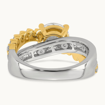 14ktt Certified Round Center Lab Grown Diamond VS+ F+ Ring