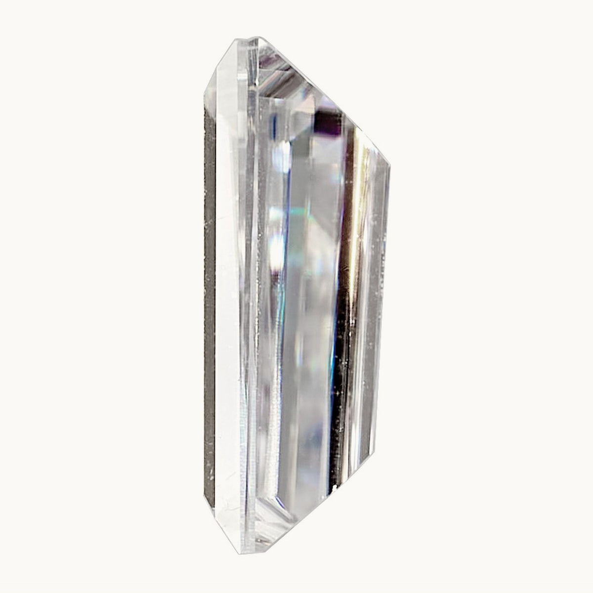 5x2.5x2mm Tapered Baguette True Light G-H-I Moissanite