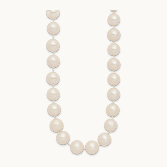 11- White Near Rnd Freshwater Cultured Pearl 18in Necklace, 12mm, 14K