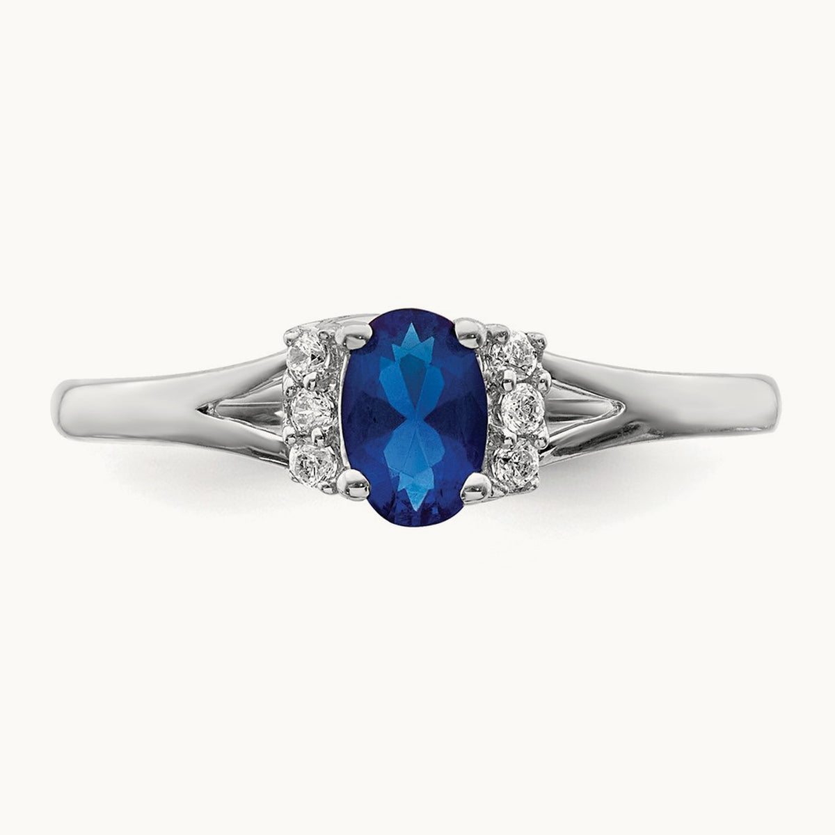 Diamond and Oval Sapphire Ring — photo set