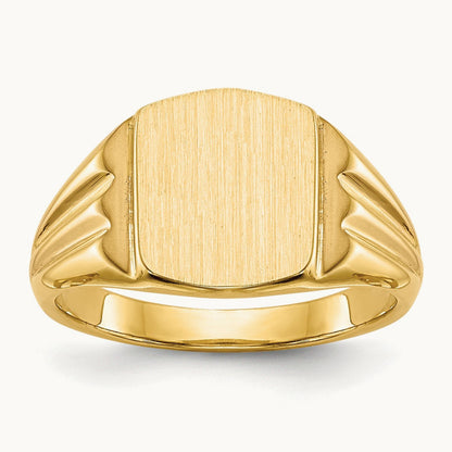 8.5x10. Closed Back Signet Ring, 5mm, 14K