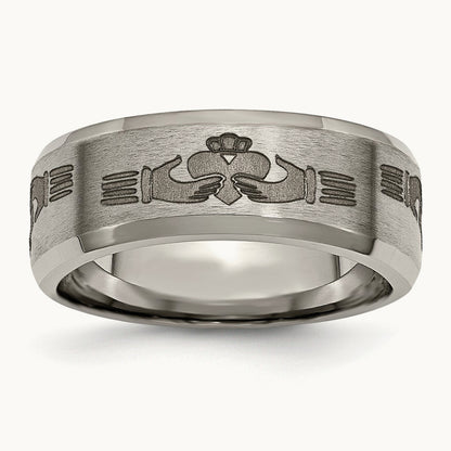 Brushed/Polished Claddagh Laser Design Beveled Edge Band — photo set