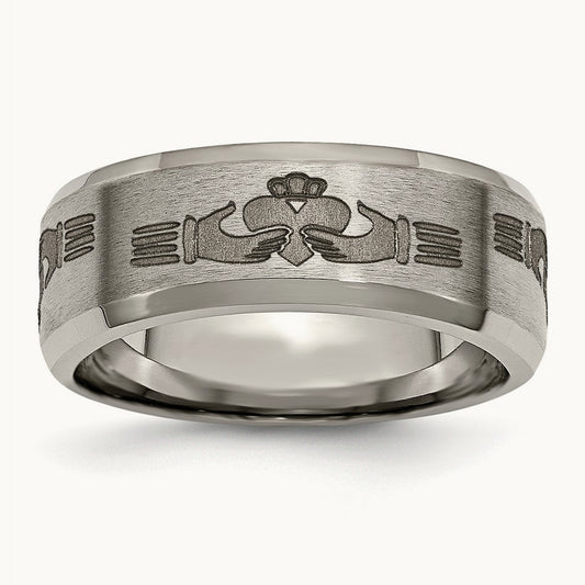 Brushed/Polished Claddagh Laser Design Beveled Edge Band — photo set