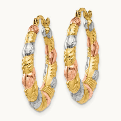 & and Hollow Scalloped Hoop Earrings — photo set