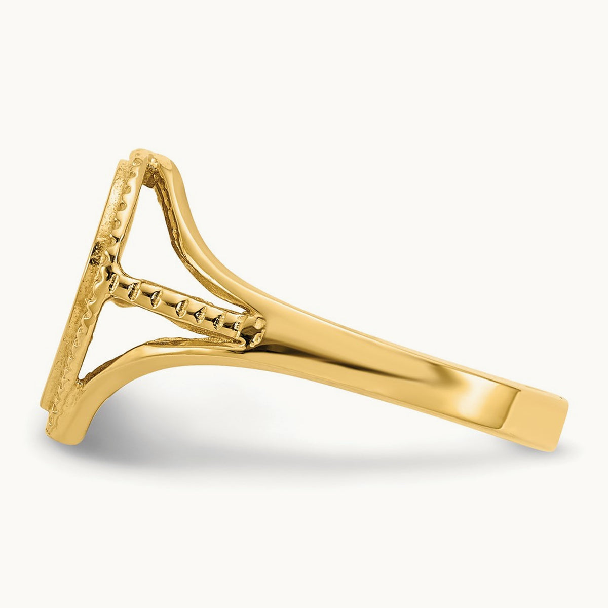 #1 Mom in Heart Ring, 14K