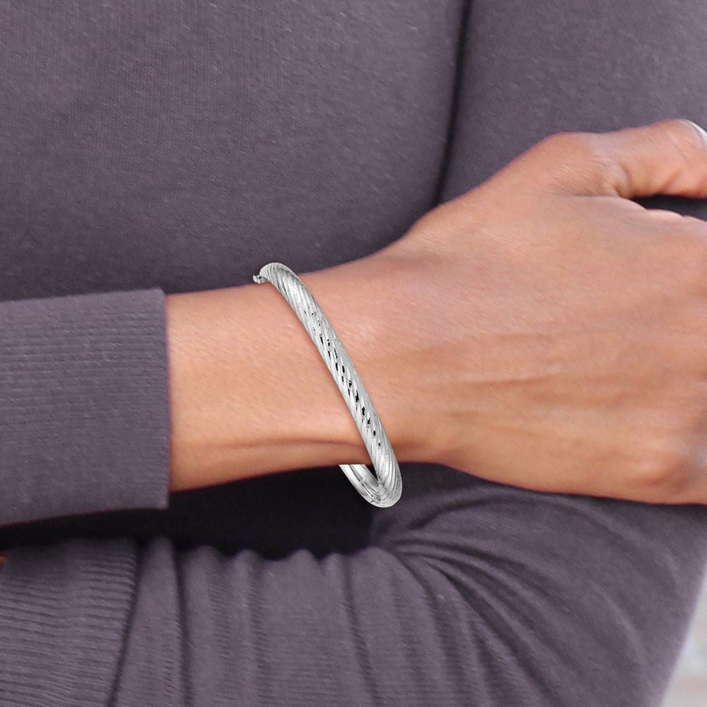 4/16 Textured Hinged Bangle — 14K White Gold