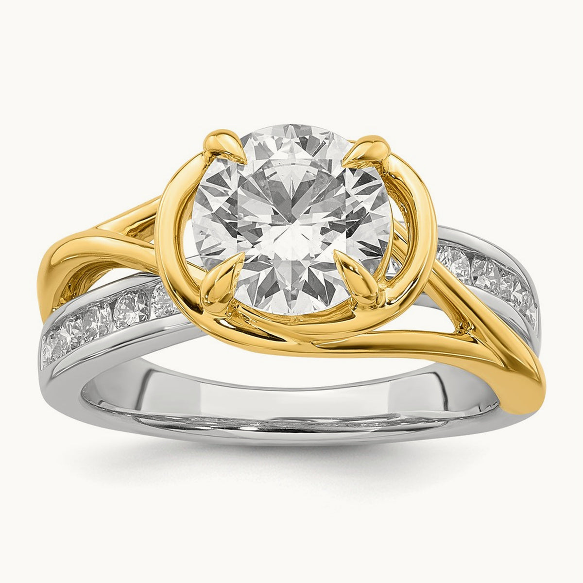14ktt Certified Round Center Lab Grown Diamond VS+ F+ Ring