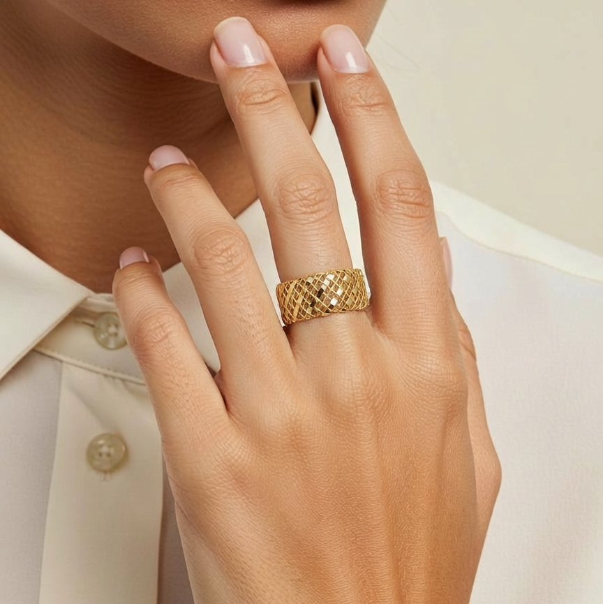 Woven Stretch Ring in 14K yellow gold